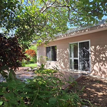 J & Ella'S Holiday House - 1 Bedroom, 1 Bathroom Home Cooktown Exteriör bild