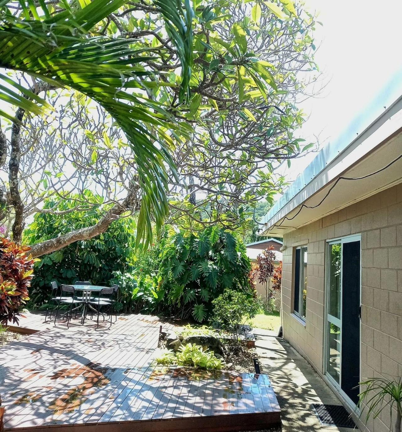 J & Ella'S Holiday House - 1 Bedroom, 1 Bathroom Home Cooktown Exteriör bild