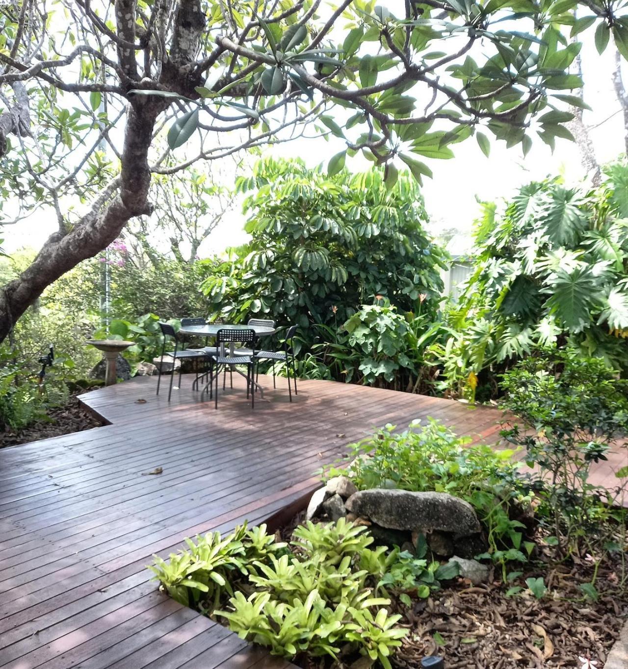 J & Ella'S Holiday House - 1 Bedroom, 1 Bathroom Home Cooktown Exteriör bild
