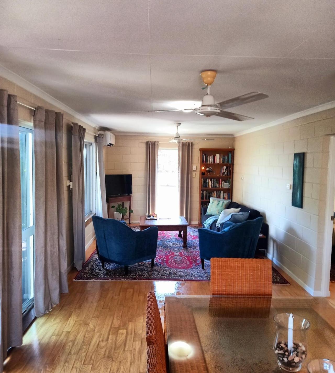 J & Ella'S Holiday House - 1 Bedroom, 1 Bathroom Home Cooktown Rum bild