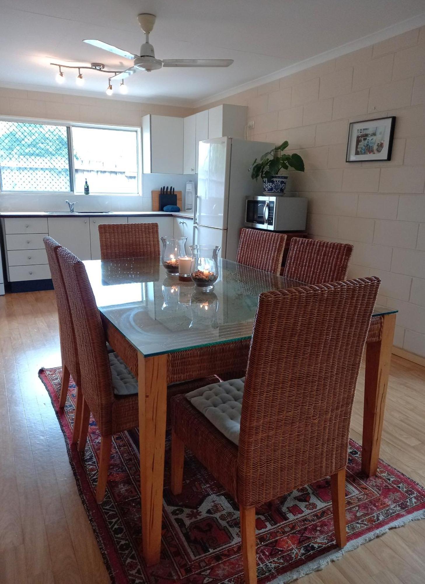 J & Ella'S Holiday House - 1 Bedroom, 1 Bathroom Home Cooktown Exteriör bild