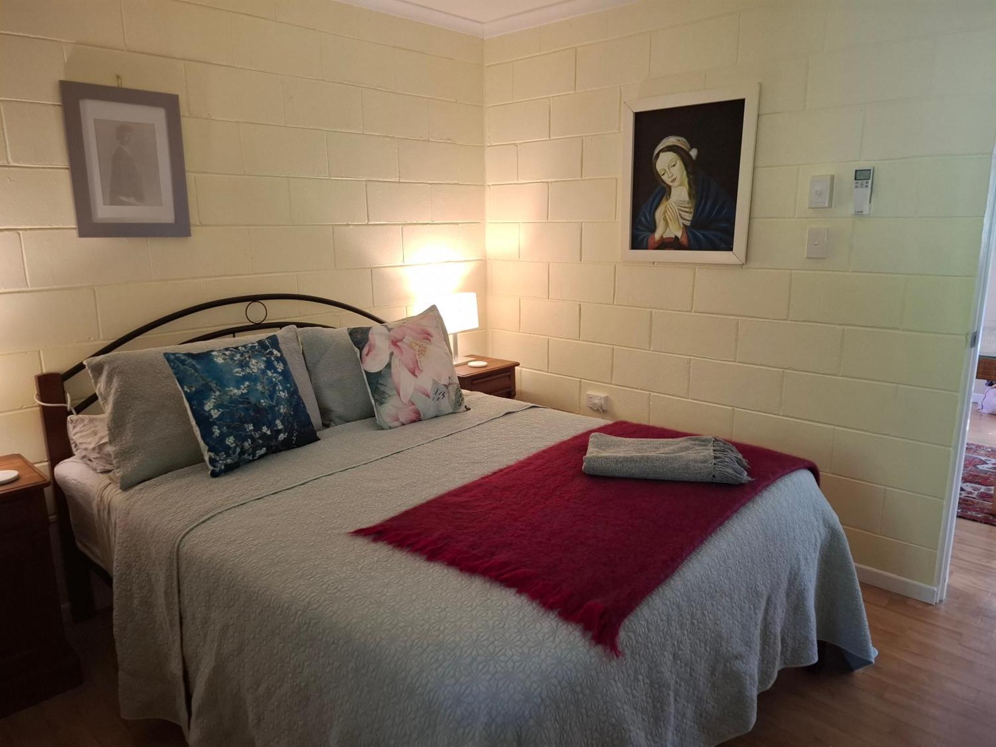 J & Ella'S Holiday House - 1 Bedroom, 1 Bathroom Home Cooktown Exteriör bild
